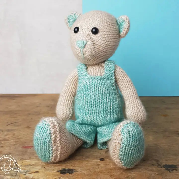 Hardicraft Knitting Kit