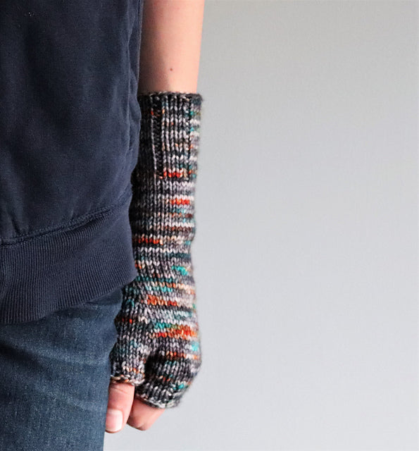 Friends Fingerless Mitts Workshop