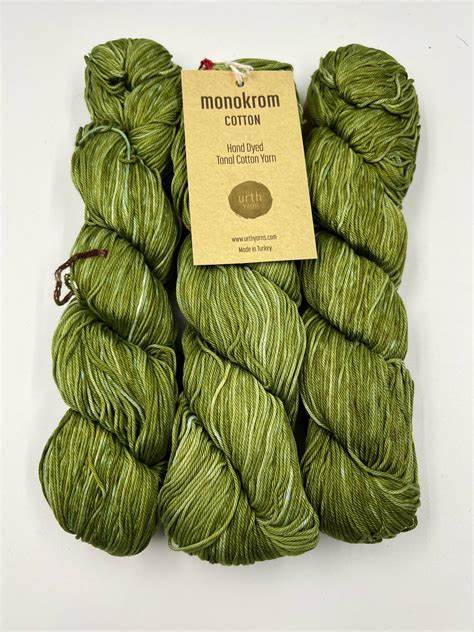 Urth Yarn Monokrom Cotton